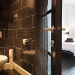 Chic City Retreat, Steps To Beach Lejlighed *