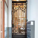 Lejlighed Chic City Retreat, Steps To Beach *