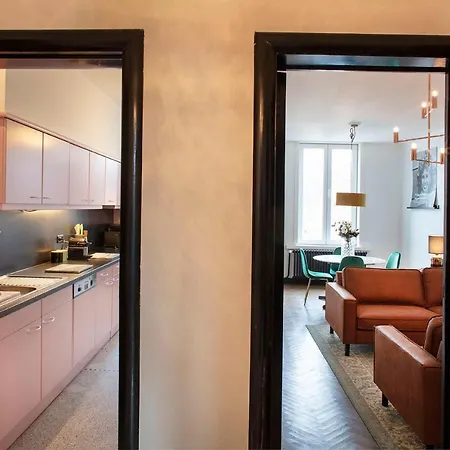 Chic City Retreat, Steps To Beach * Oostende