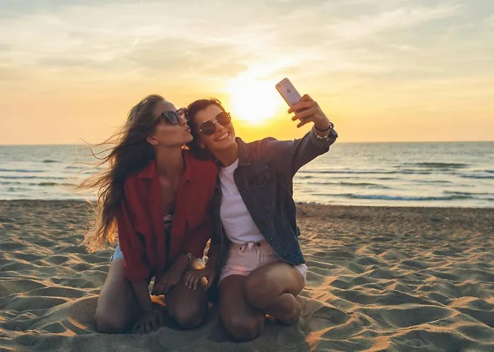 Chic City Retreat, Steps To Beach 奥斯滕德