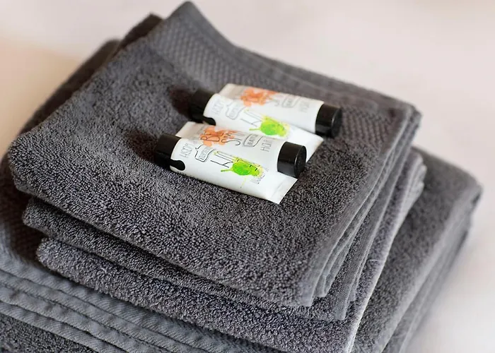 Chic City Retreat, Steps To Beach * 奥斯滕德