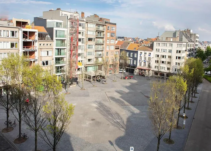 Chic City Retreat, Steps To Beach 公寓