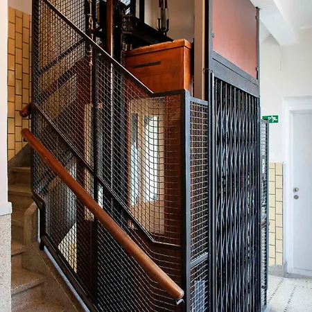 Lejlighed Chic Retreat, Steps To